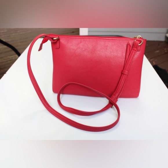 Reaction Kenneth Cole cross body bag - Picture 2 of 8